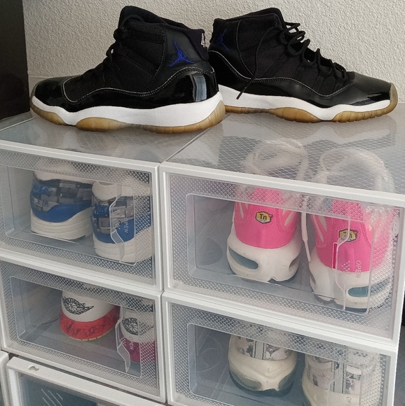 Retro Space Jam 2016 - Jordan 11 - Picture 1 of 9